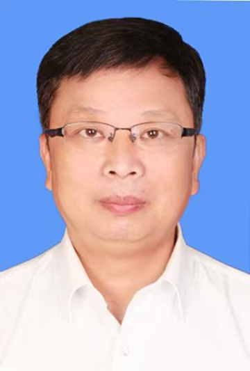杨翔